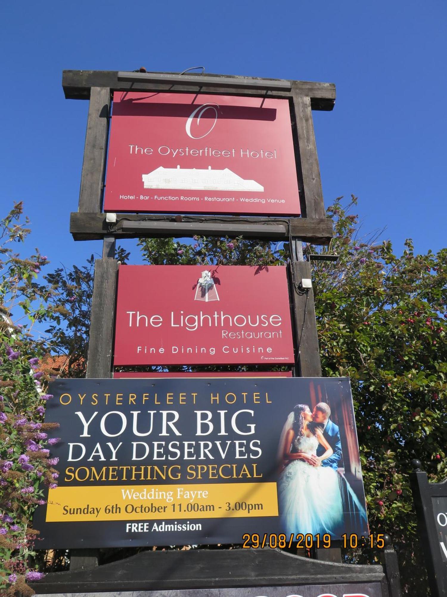 Oyster Fleet Hotel Canvey Island エクステリア 写真